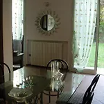 Giardino Apartment *